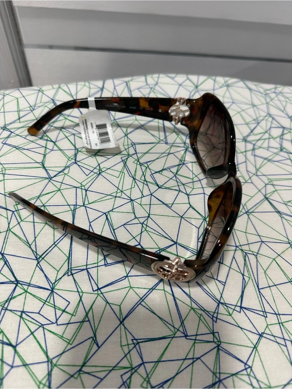 Jessica Simpson Brown Tortoiseshell Oversized Sunglasses with Brown Lenses